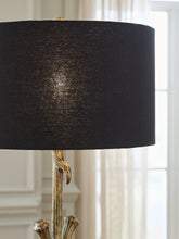 Load image into Gallery viewer, Josney Metal Table Lamp (1/CN)
